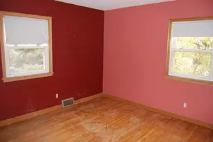 1048 Dale St N, Saint Paul, MN 55117 - Photo 9