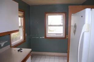 1048 Dale St N, Saint Paul, MN 55117 - Photo 3