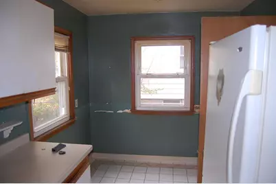 1048 Dale Street N, Saint Paul, MN 55117 - Photo 3