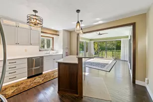 1603 Mary St N, Maplewood, MN 55119 - Photo 3