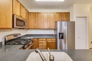 1617 Legacy Pkwy E, Maplewood, MN 55109 - Photo 7