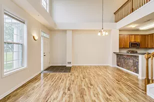 1617 Legacy Pkwy E, Maplewood, MN 55109 - Photo 11