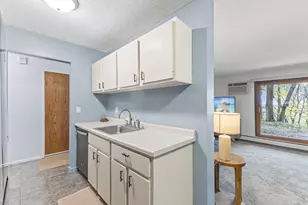 12992 Nicollet Ave, Burnsville, MN 55337 - Photo 11