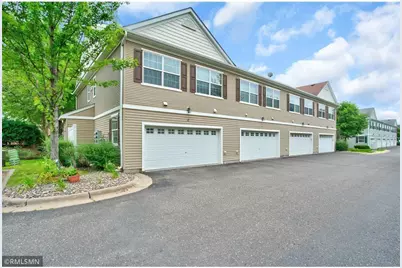 3029 Hemingway Trail N #2, Maplewood, MN 55109 - Photo 3