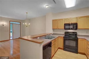 3029 Hemingway Trail N, Maplewood, MN 55109 - Photo 9