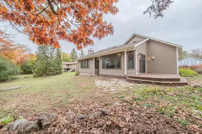 1568 Lakewood Drive N, Maplewood, MN 55119 - Photo 7