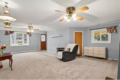 802 N 2nd Street, Princeton, MN 55371 - Photo 7