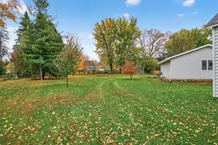 802 N 2nd St, Princeton, MN 55371 - Photo 43