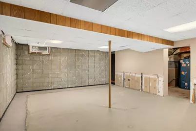 692 Grandview Avenue W, Roseville, MN 55113 - Photo 21