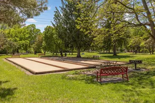 692 Grandview Ave W, Roseville, MN 55113 - Photo 27