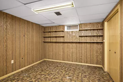 692 Grandview Avenue W, Roseville, MN 55113 - Photo 19