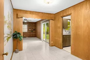 692 Grandview Ave W, Roseville, MN 55113 - Photo 5