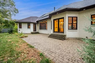 221 Woodhill Ct, Mankato, MN 56001 - Photo 5