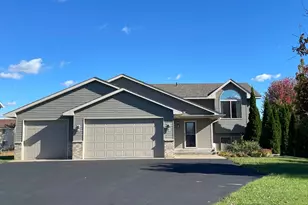506 Ellie Ct, Saint Joseph, MN 56374 - Photo 1