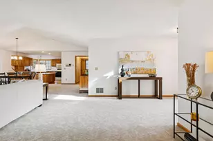 703 Wesley Ln, Mendota Heights, MN 55118 - Photo 9