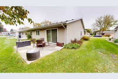 2610 9th Street SW, Willmar, MN 56201 - Photo 3