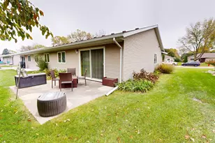 2610 9th St SW, Willmar, MN 56201 - Photo 3