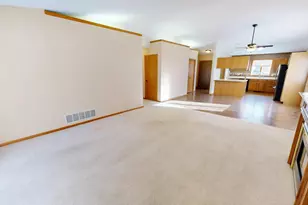 2610 9th St SW, Willmar, MN 56201 - Photo 17