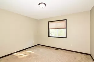 2574 County Rd H2, Mounds View, MN 55112 - Photo 13