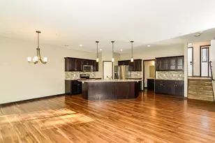 2574 County Rd H2, Mounds View, MN 55112 - Photo 3