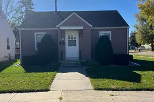 611 13th Ave SW, Austin, MN 55912 - Photo 1