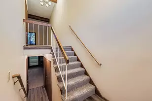 5509 Hyland Courts Dr, Bloomington, MN 55437 - Photo 7