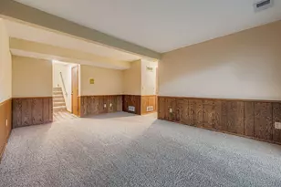 5509 Hyland Courts Dr, Bloomington, MN 55437 - Photo 17