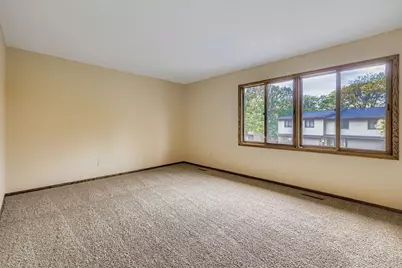 5509 Hyland Courts Drive, Bloomington, MN 55437 - Photo 11