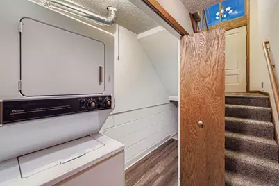 5509 Hyland Courts Drive, Bloomington, MN 55437 - Photo 21