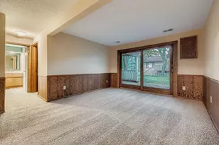 5509 Hyland Courts Dr, Bloomington, MN 55437 - Photo 15