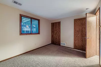 5509 Hyland Courts Drive, Bloomington, MN 55437 - Photo 19