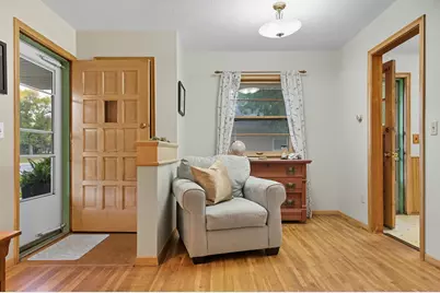 8832 Hadley Avenue S, Cottage Grove, MN 55016 - Photo 5