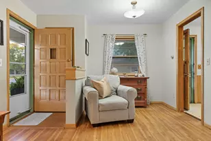 8832 Hadley Ave S, Cottage Grove, MN 55016 - Photo 5