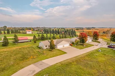 617 6th Avenue W, Osakis, MN 56360 - Photo 1