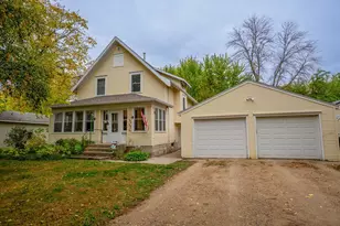1609 9th St SW, Willmar, MN 56201 - Photo 1