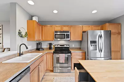 3115 Clover Ridge Drive, Chaska, MN 55318 - Photo 7