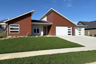 1565 Shannon Oaks Blvd NE, Rochester, MN 55906 - Photo 1