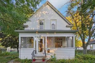 117 8th Ave S, South Saint Paul, MN 55075 - Photo 1