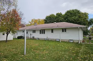 105 Robert St, Elrosa, MN 56325 - Photo 21