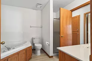 14786 Hallmark Dr, Apple Valley, MN 55124 - Photo 13