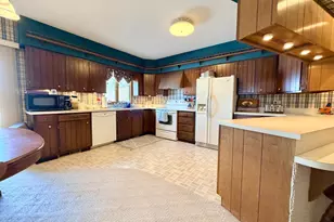 622 Woodcrest Ave, Worthington, MN 56187 - Photo 17