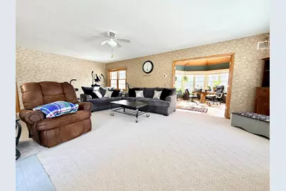 622 Woodcrest Avenue, Worthington, MN 56187 - Photo 17