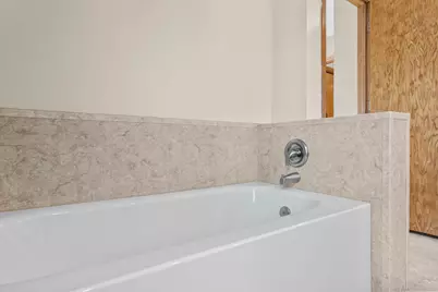 9425 Barrington Road, Woodbury, MN 55125 - Photo 13