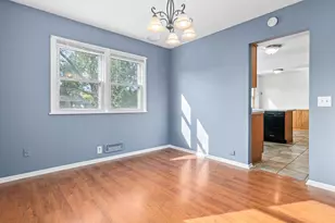 6019 Zenith Ave N, Brooklyn Center, MN 55429 - Photo 9