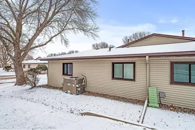 8526 S Maplebrook Circle, Brooklyn Park, MN 55445 - Photo 11