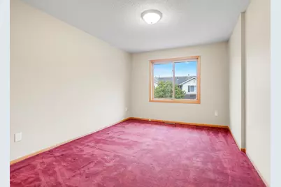 516 Roundhouse Street, Shakopee, MN 55379 - Photo 9