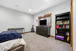 310 48th Ave SW, Moorhead, MN 56560 - Photo 49