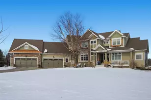 310 48th Ave SW, Moorhead, MN 56560 - Photo 1