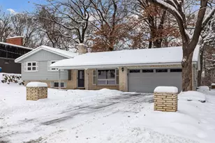 1490 3rd St NW, New Brighton, MN 55112 - Photo 3