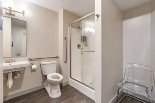 66 9th St E, Saint Paul, MN 55101 - Photo 31